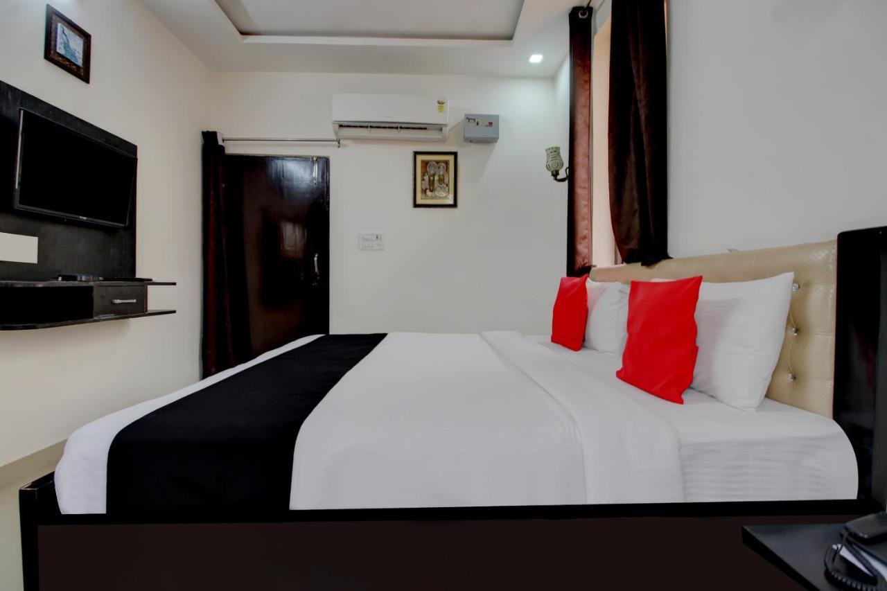 Elegance Resort Mathura Exterior foto