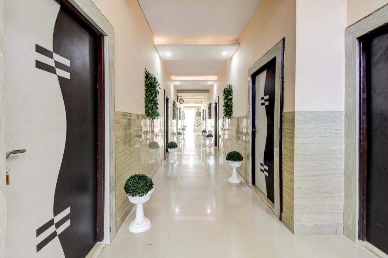 Elegance Resort Mathura Exterior foto